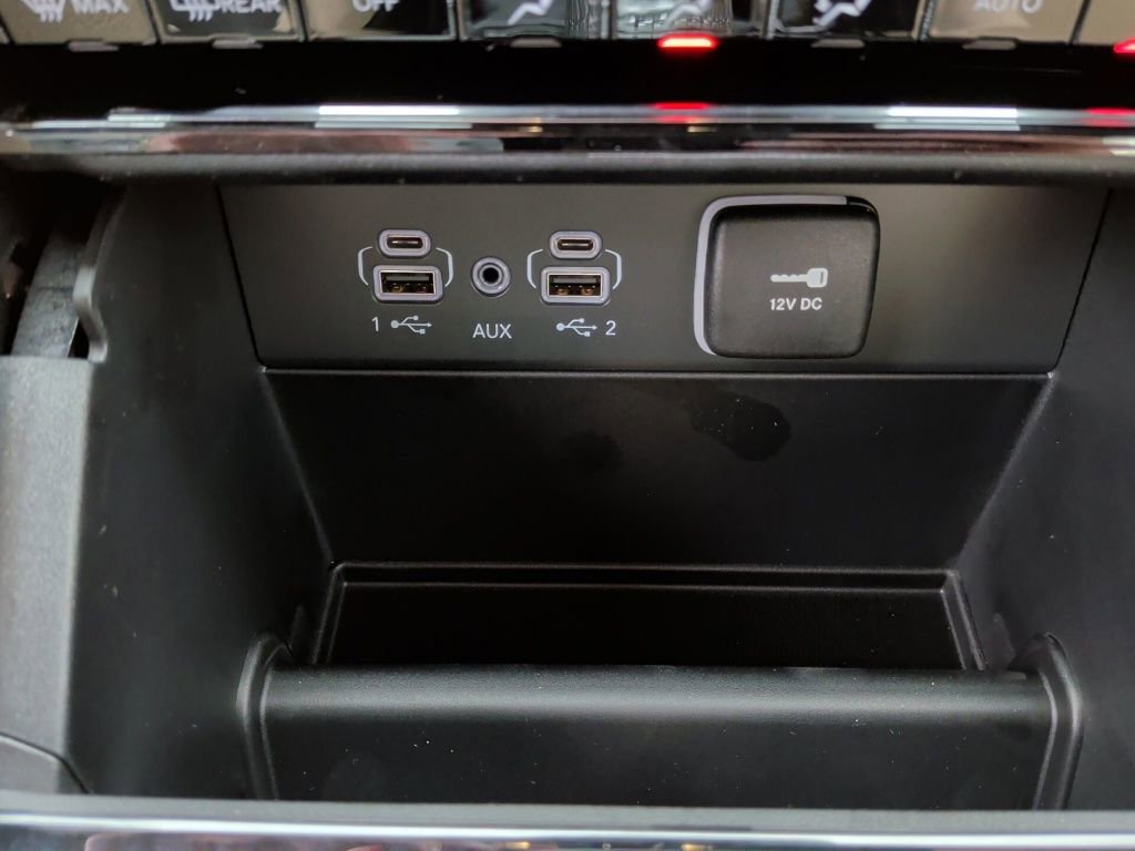 New 2025 Jeep Grand Cherokee Limited image 38