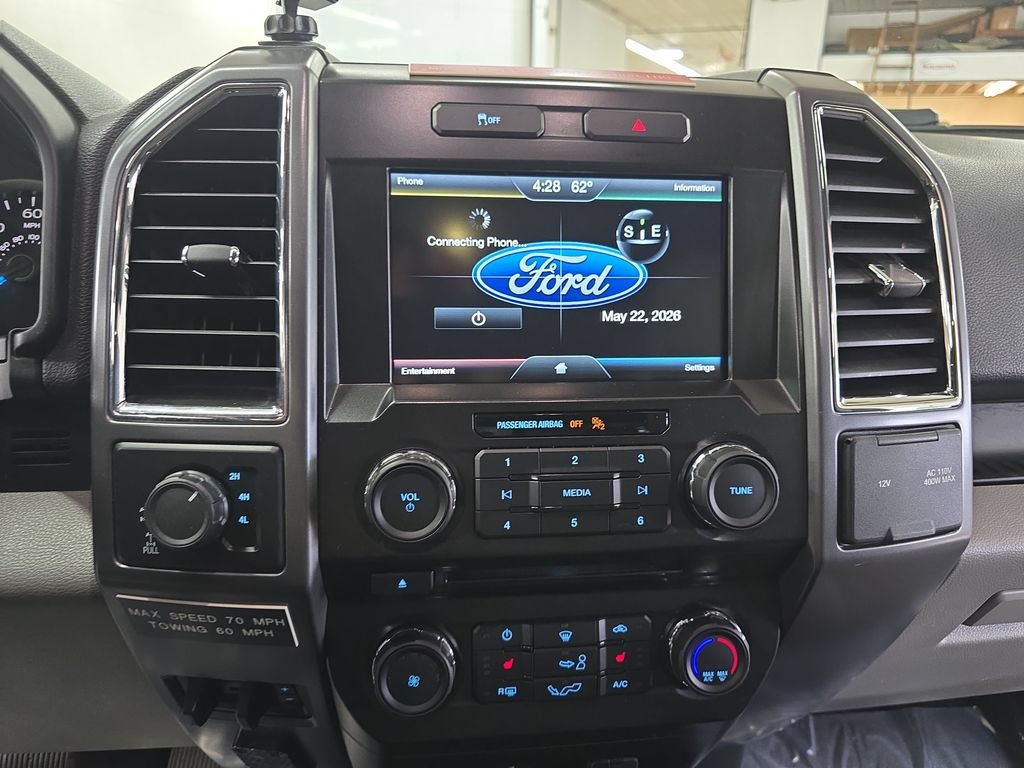 Used 2015 Ford F150 XLT w/ Equipment Group 302A Luxury AWD/4WD image 19