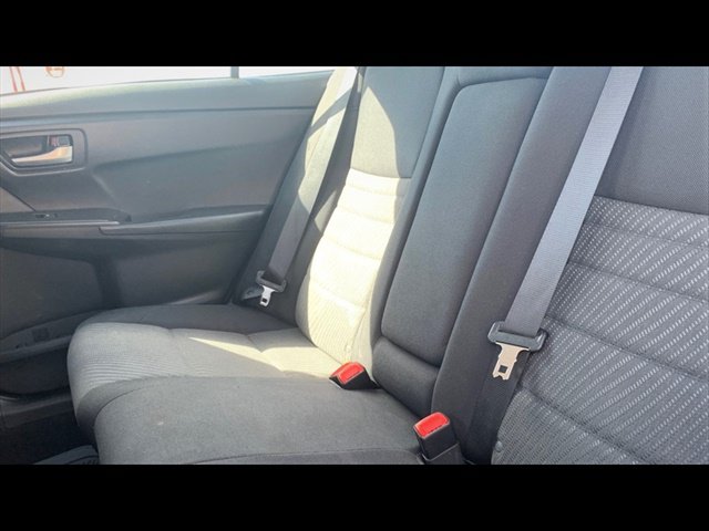 Used 2017 Toyota Camry FWD image 11