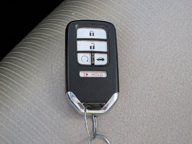 Used 2018 Honda Accord Hybrid image 25