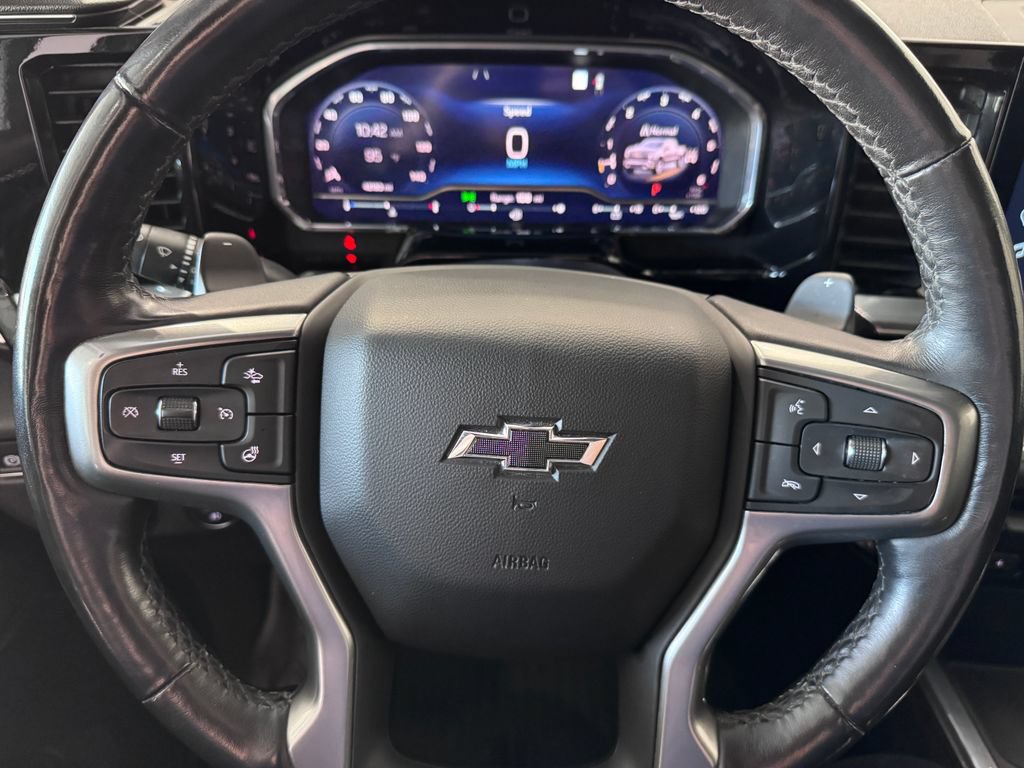 Certified 2022 Chevrolet Silverado 1500 RST AWD/4WD image 16
