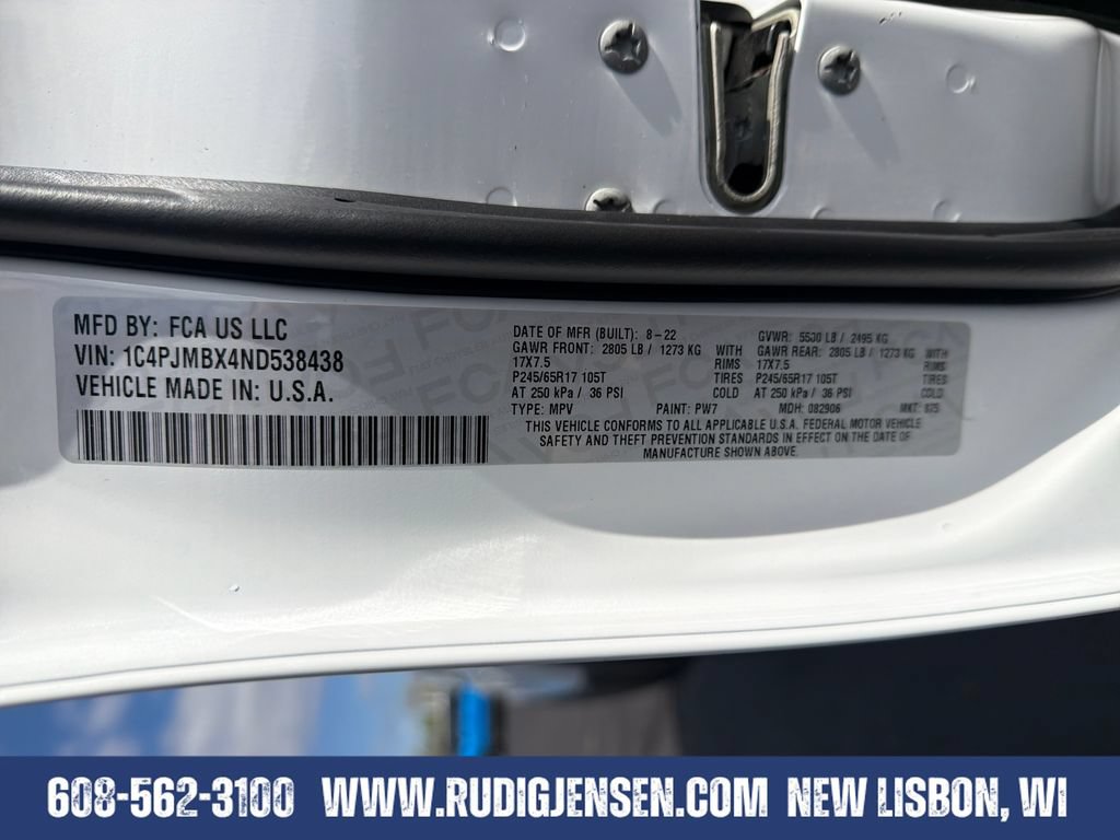 Used 2022 Jeep Cherokee Trailhawk AWD/4WD image 29