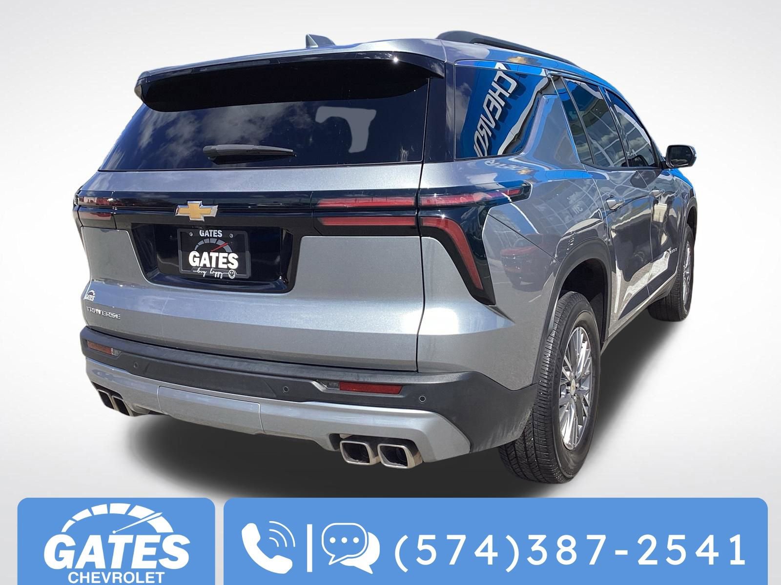 Used 2025 Chevrolet Traverse LT w/ Driver Confidence Package image 9