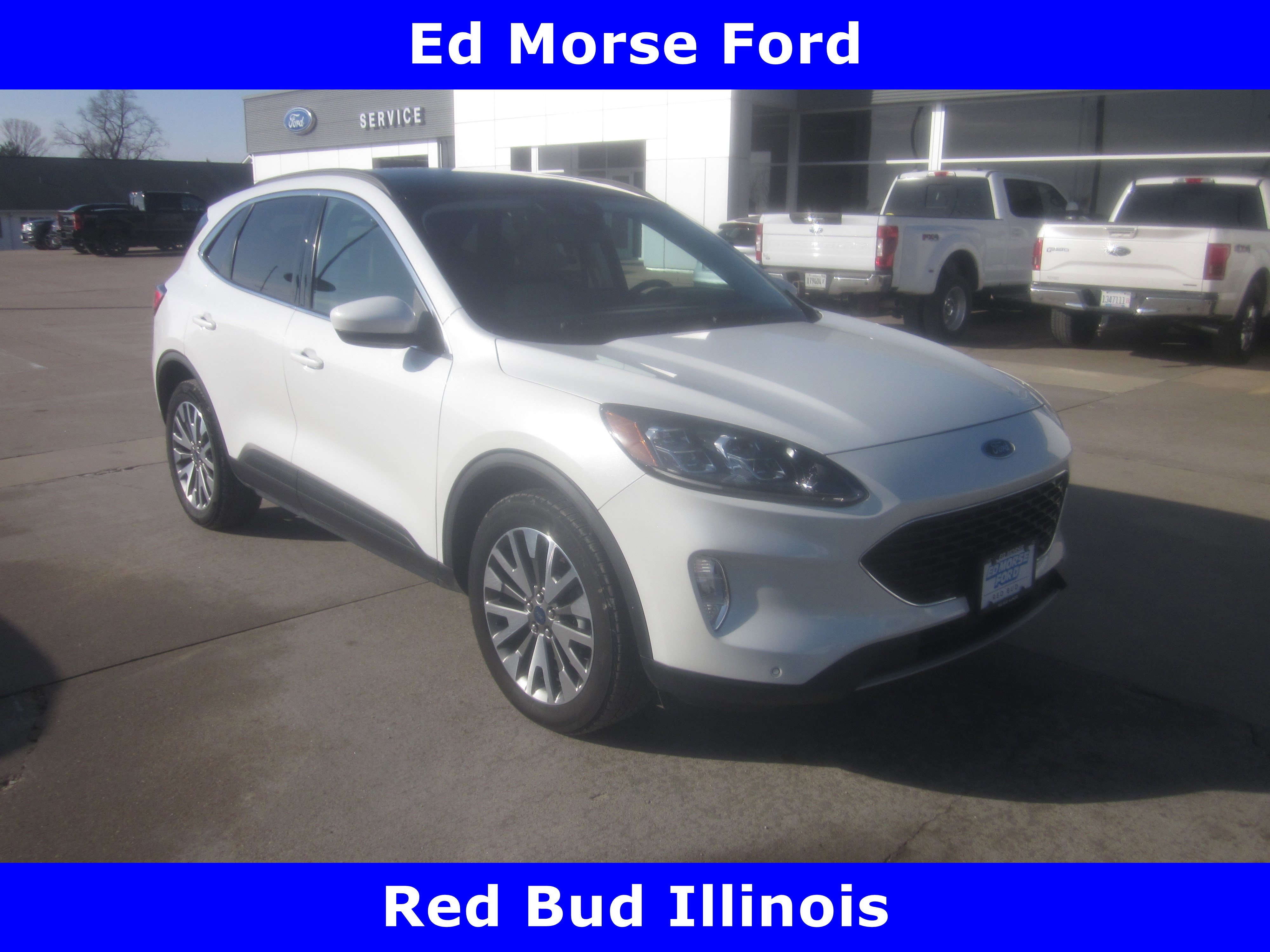 Used 2022 Ford Escape Titanium w/ Class II Trailer Tow Package image 1