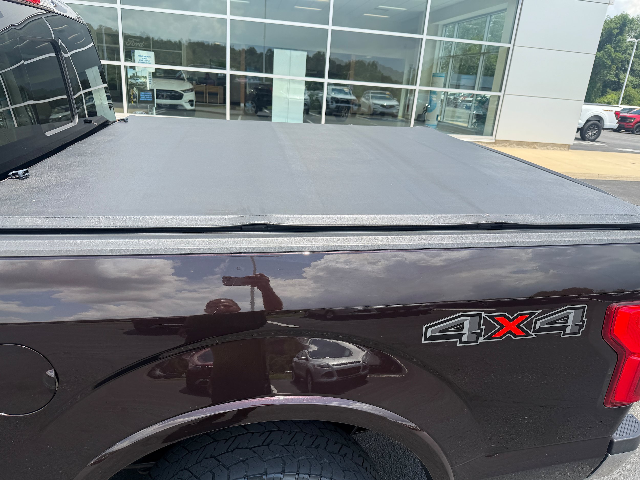 Used 2019 Ford F150 Lariat AWD/4WD image 9