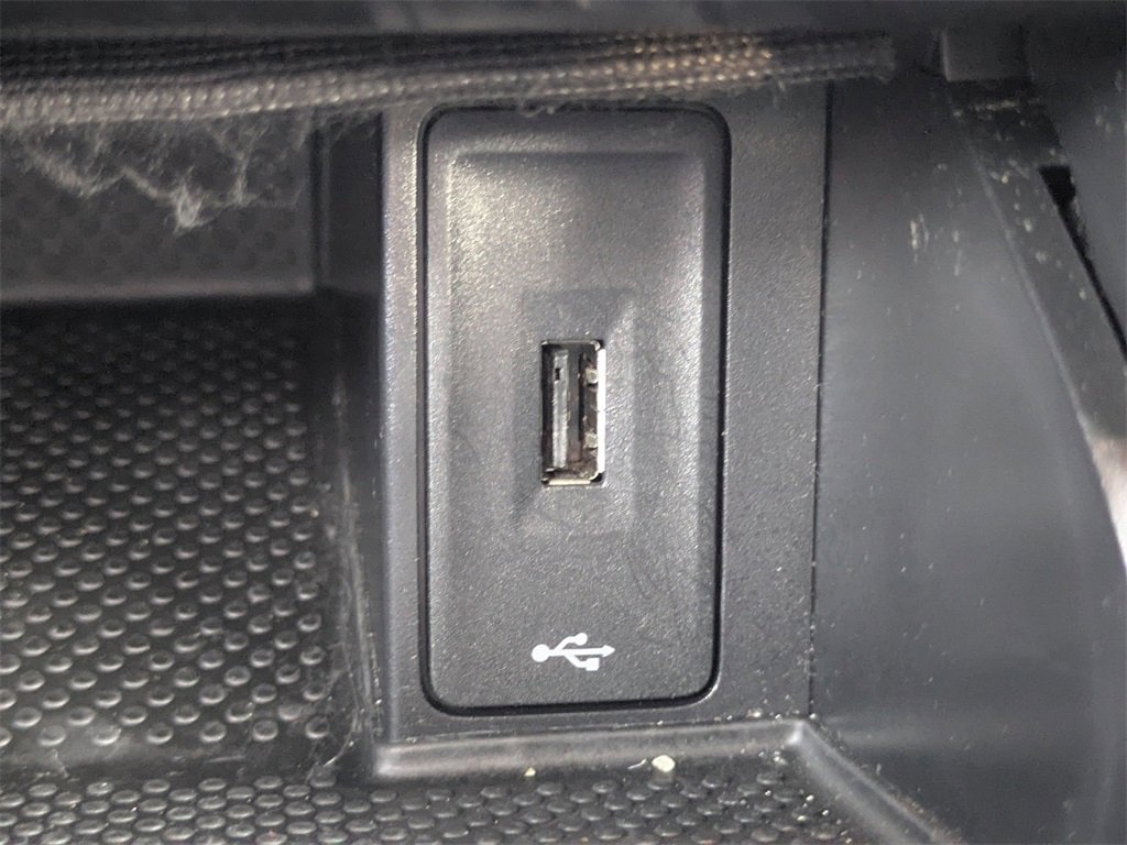 Used 2019 Volkswagen Golf R 4-Door image 22