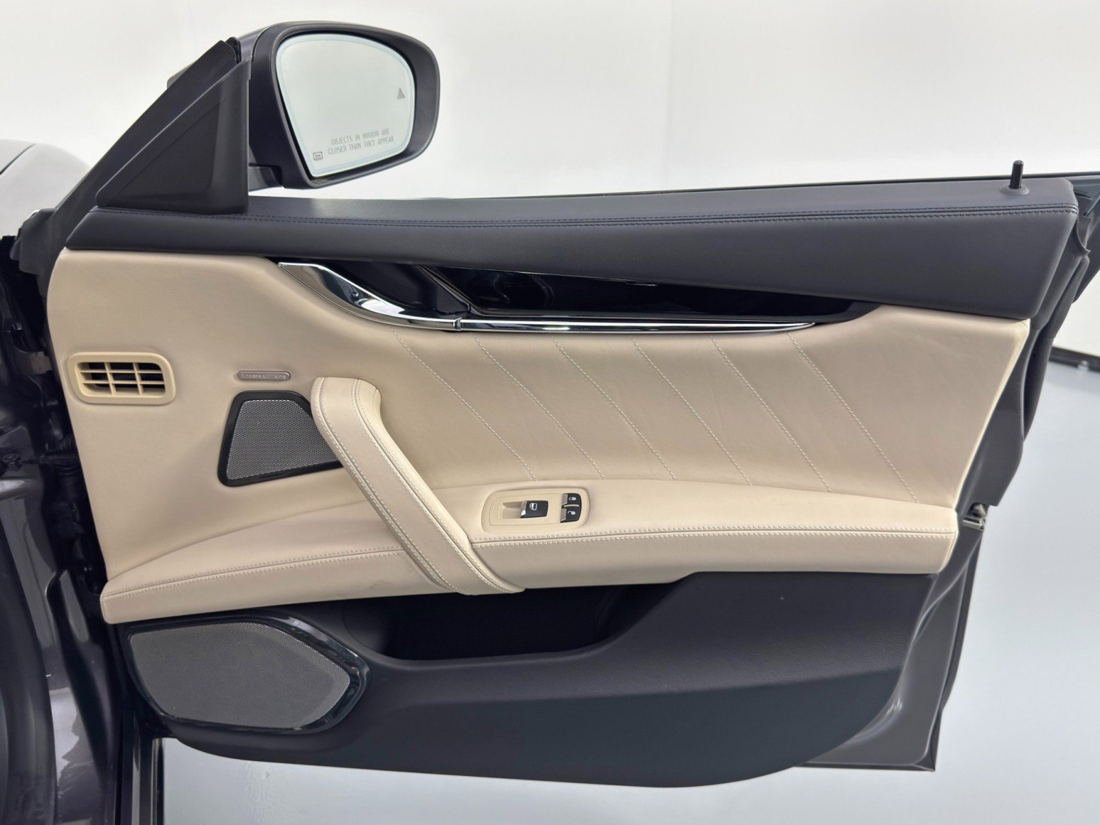 Used 2022 Maserati Quattroporte Modena Q4 image 50