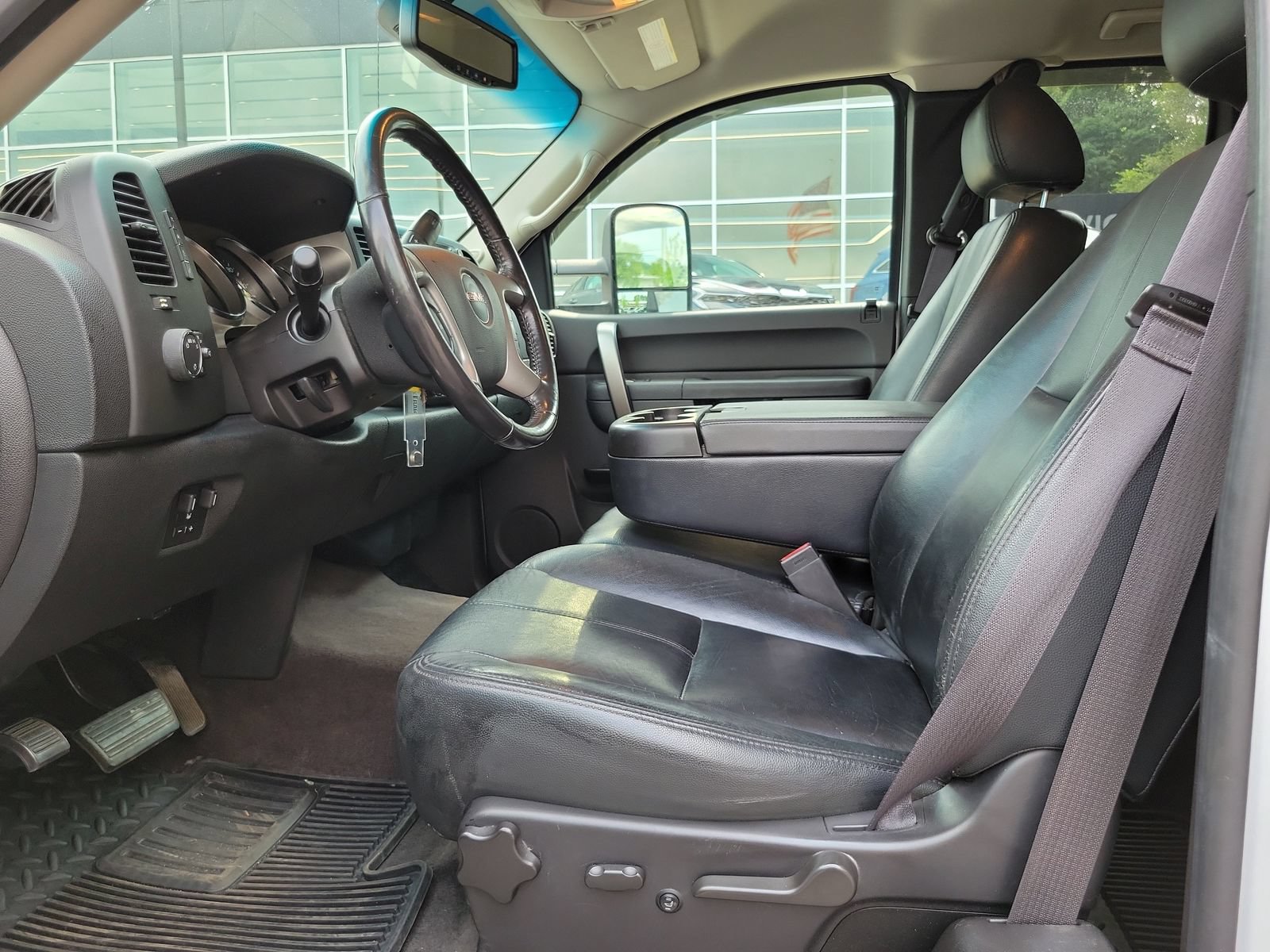 Used 2013 GMC Sierra 3500 SLE w/ SLE Preferred Package AWD/4WD image 9