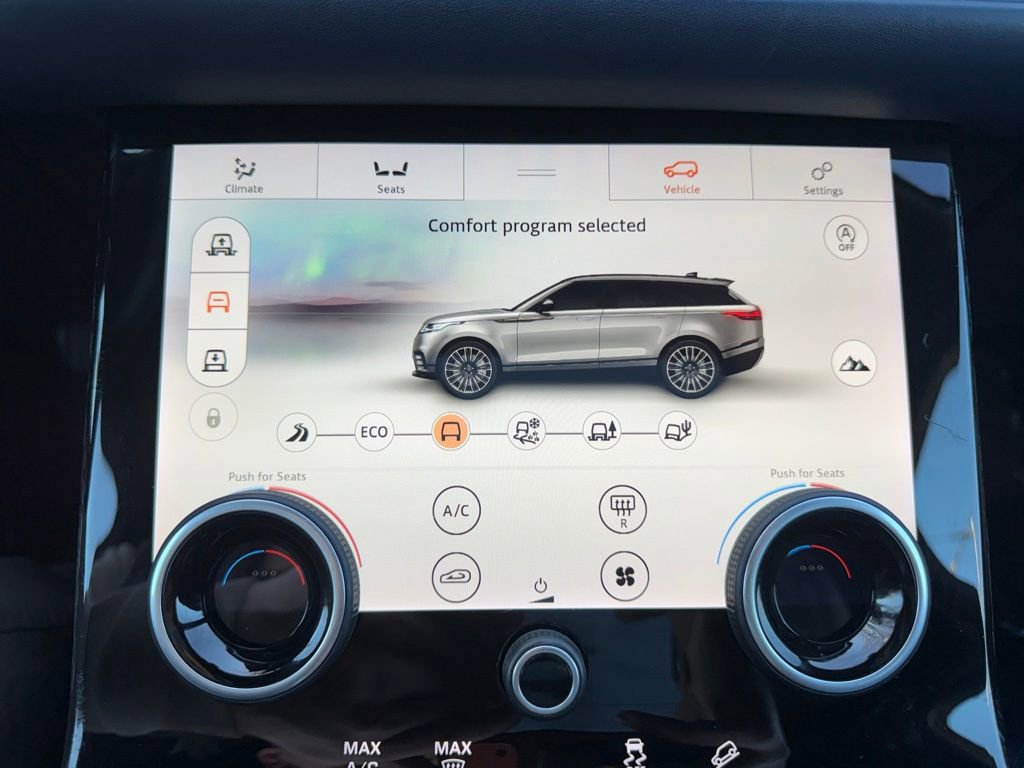 Used 2019 Land Rover Range Rover Velar R-Dynamic SE image 20