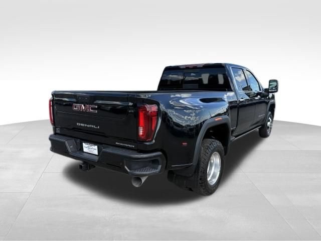 Used 2023 GMC Sierra 3500 Denali w/ Denali Ultimate Package AWD/4WD image 2