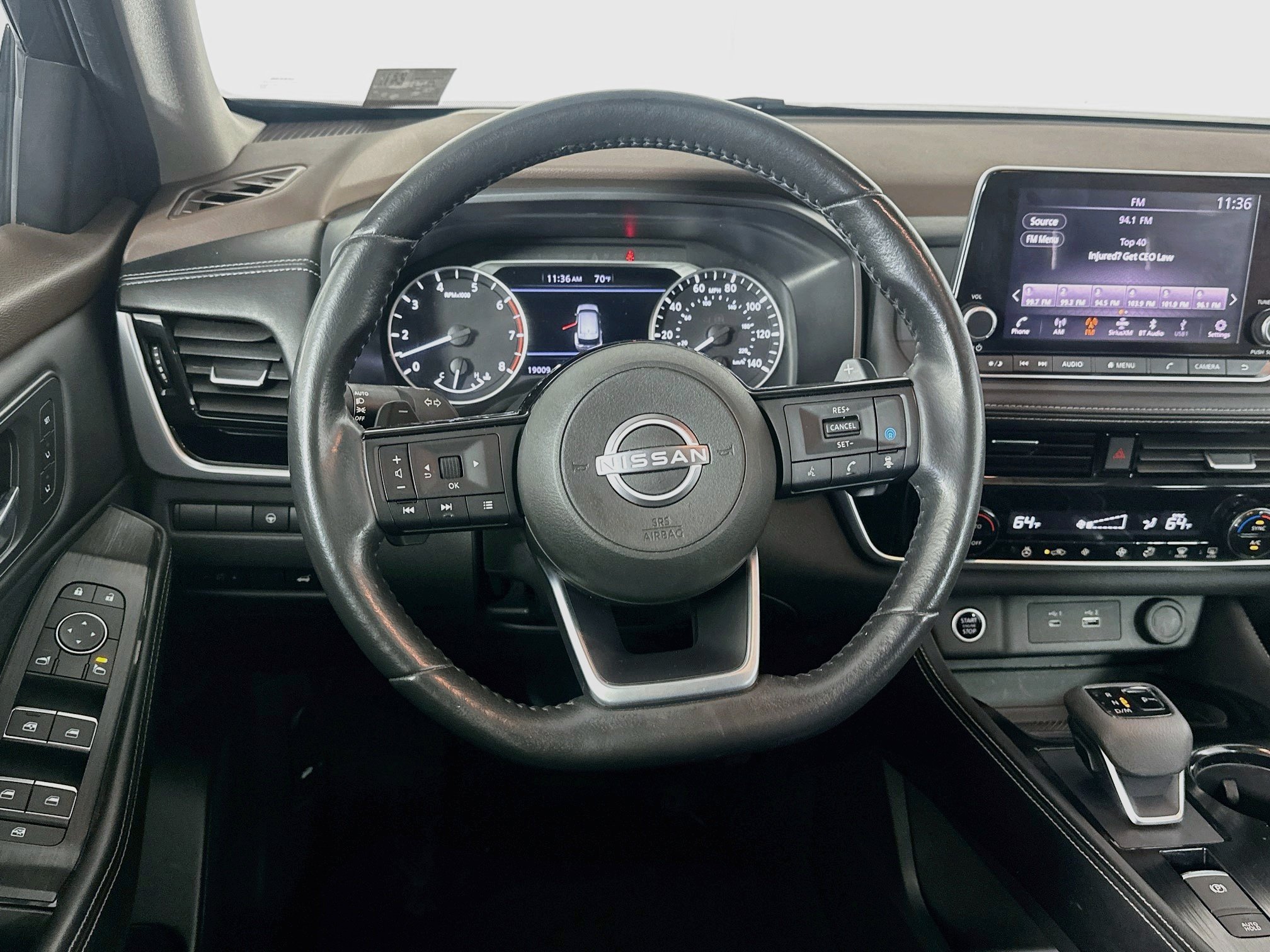 Used 2023 Nissan Rogue SL AWD/4WD image 18