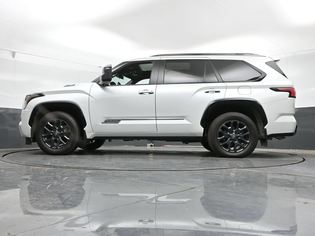 Used 2025 Toyota Sequoia Platinum AWD/4WD image 46