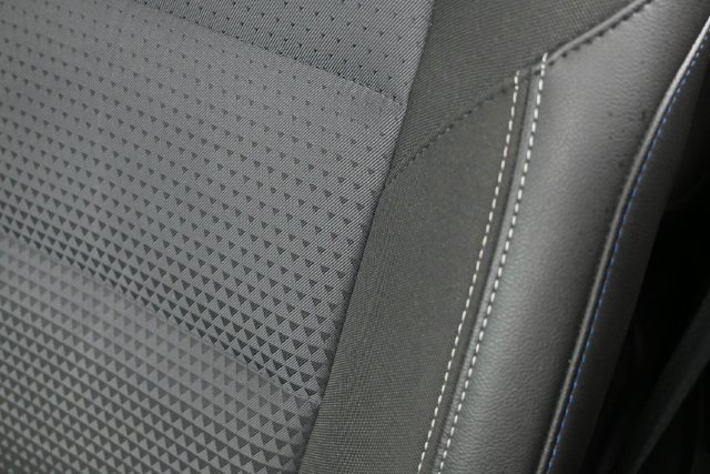 Used 2025 Chevrolet Trax LT w/ LT Convenience Package FWD image 13