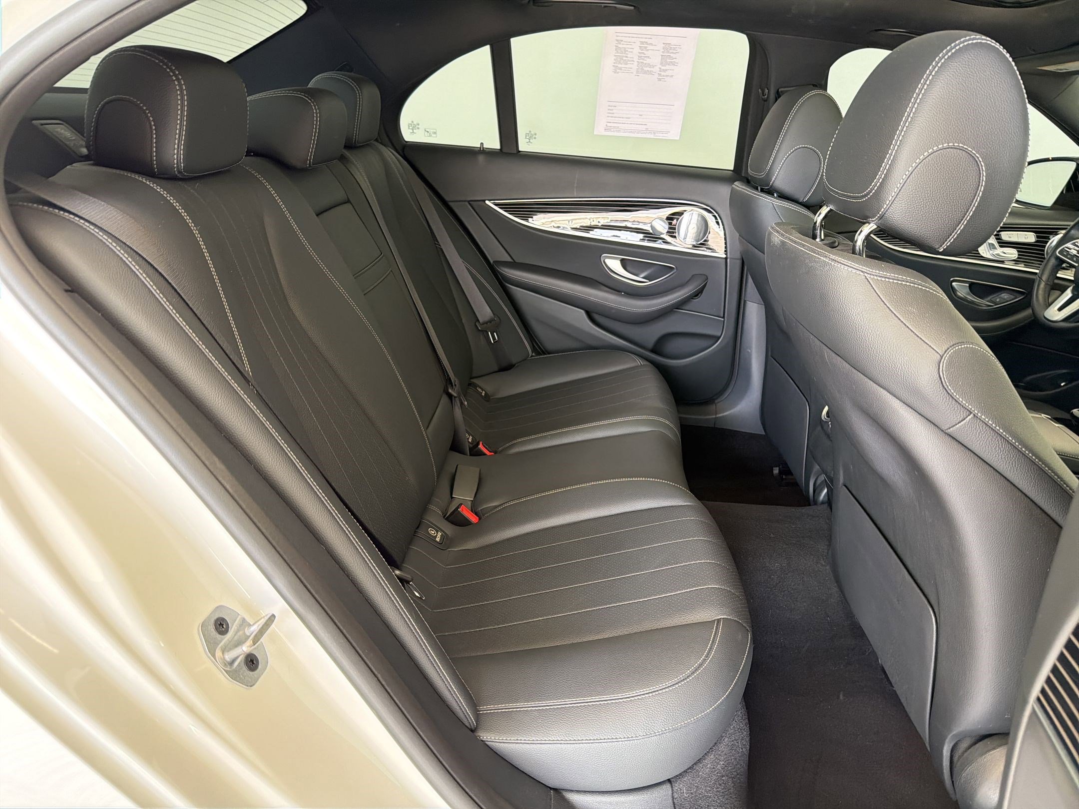 Used 2020 Mercedes-Benz E 350 4MATIC Sedan image 30