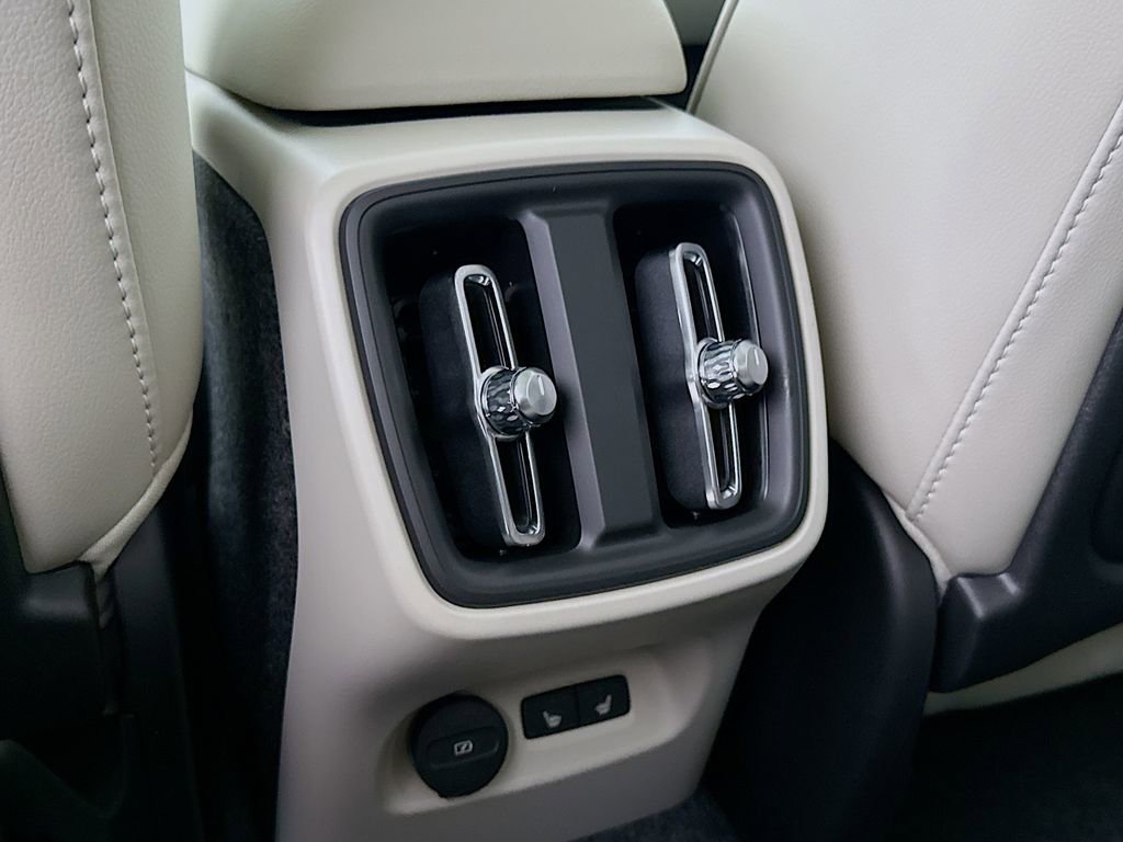 New 2026 Volvo XC40 B5 Plus w/ Protection Package Premier image 26