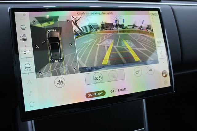 New 2026 Land Rover Range Rover Long Wheelbase SE image 19