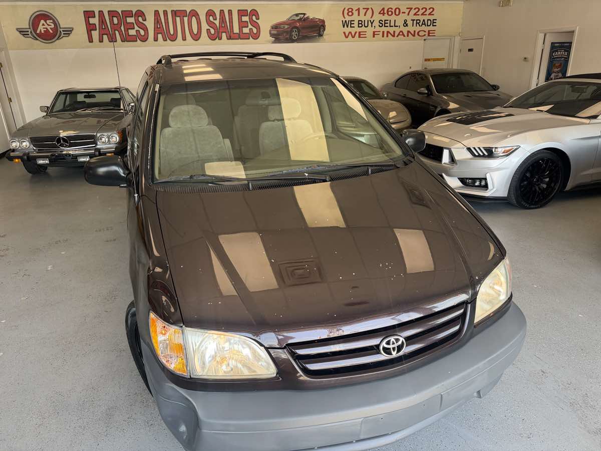 Used 2002 Toyota Sienna LE