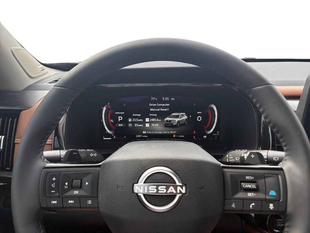 New 2026 Nissan Pathfinder Platinum AWD/4WD image 16