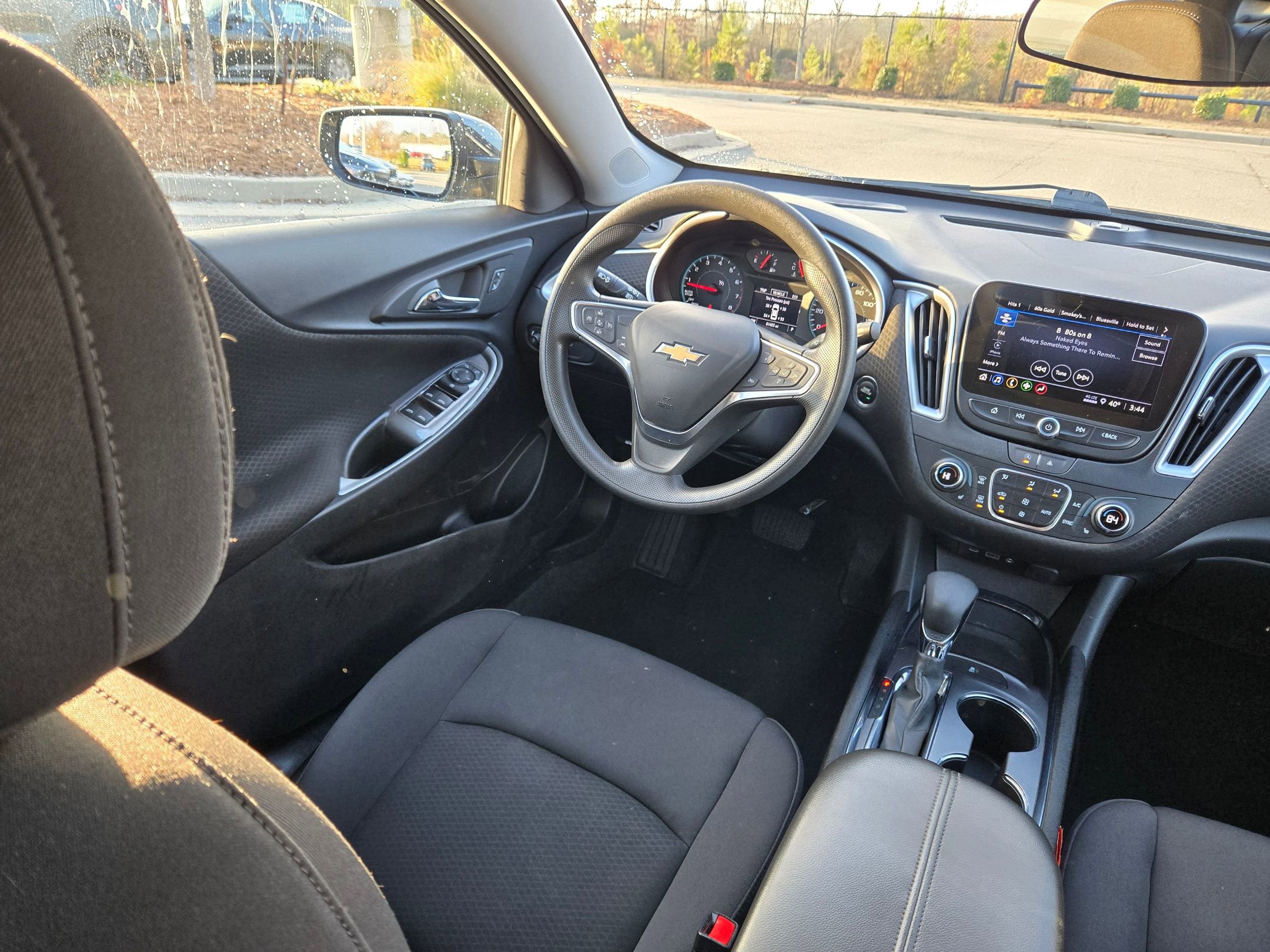 Used 2023 Chevrolet Malibu LT image 9