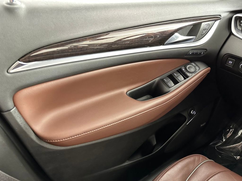 Used 2020 Buick Enclave Avenir w/ Avenir Technology Package image 35