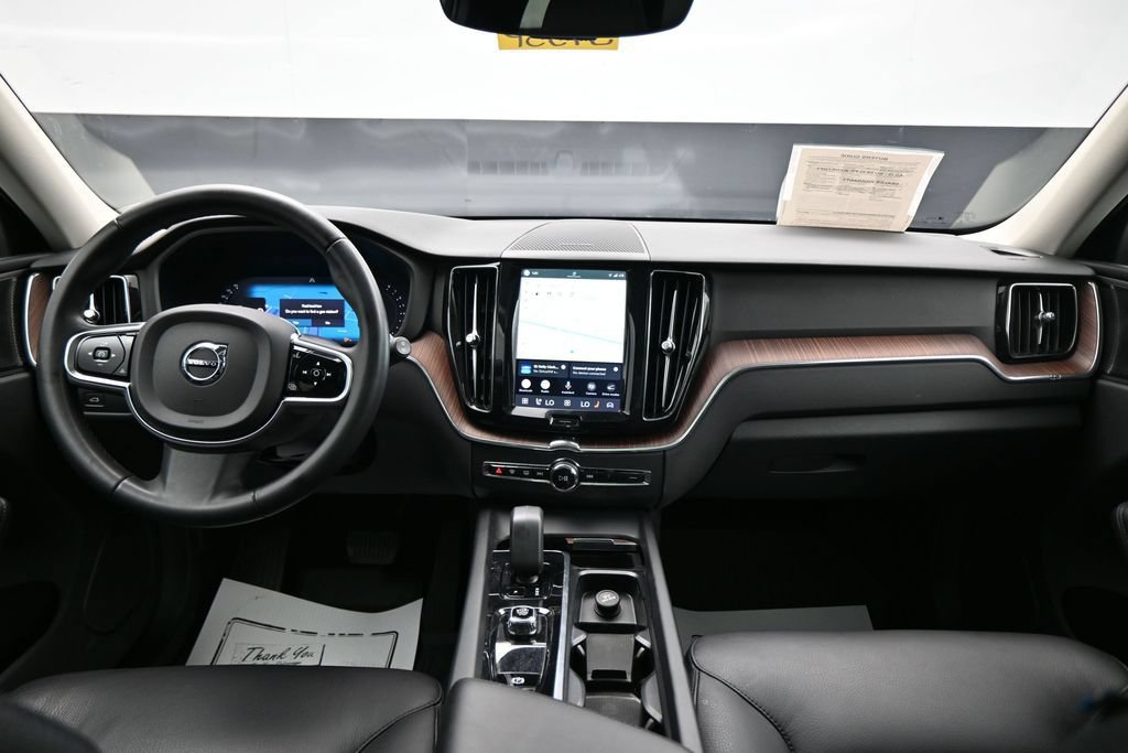 Used 2023 Volvo XC60 B5 Plus w/ Climate Package AWD/4WD image 13