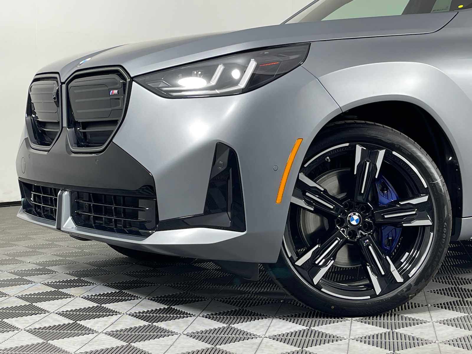 New 2026 BMW X3 M50 w/ Premium Package image 2