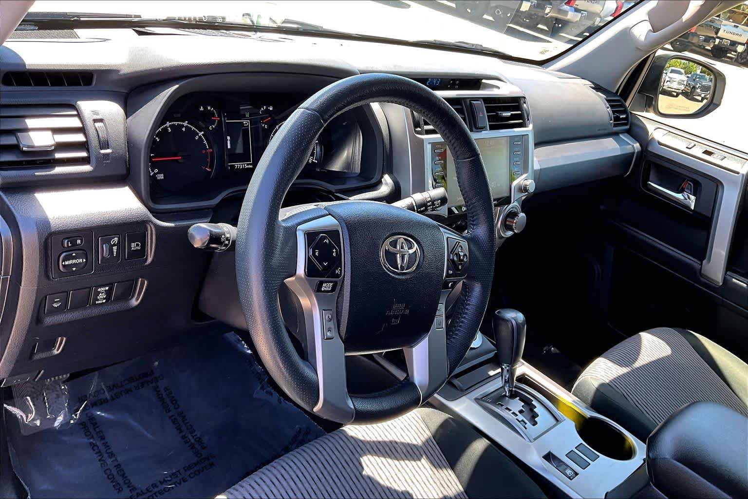 Used 2021 Toyota 4Runner SR5 AWD/4WD image 17