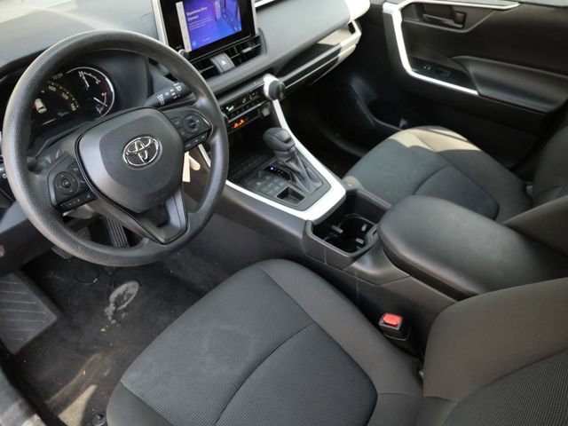 Used 2024 Toyota RAV4 LE AWD/4WD image 11