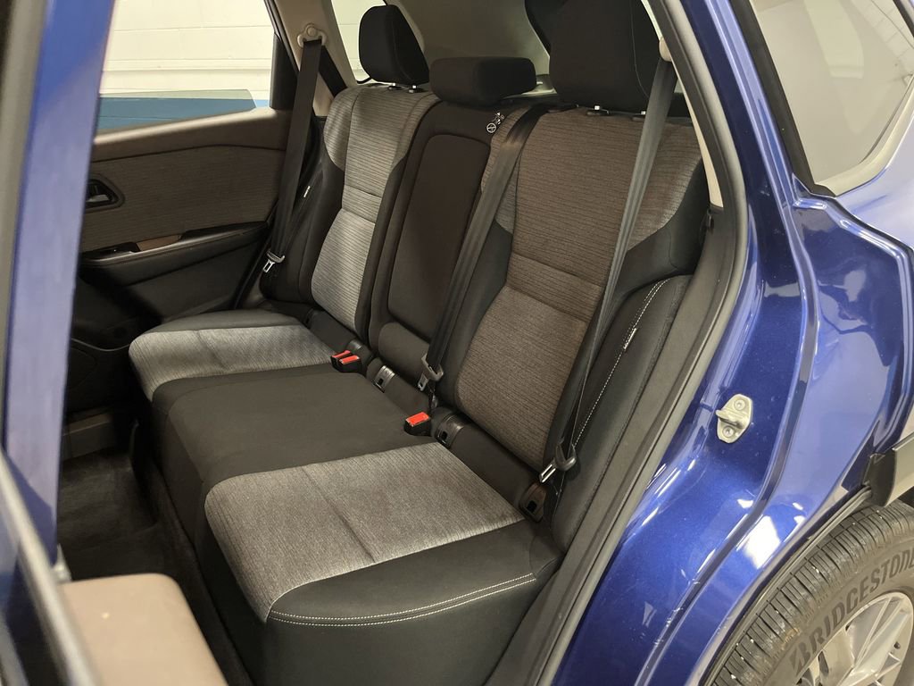 Used 2021 Nissan Rogue S image 27