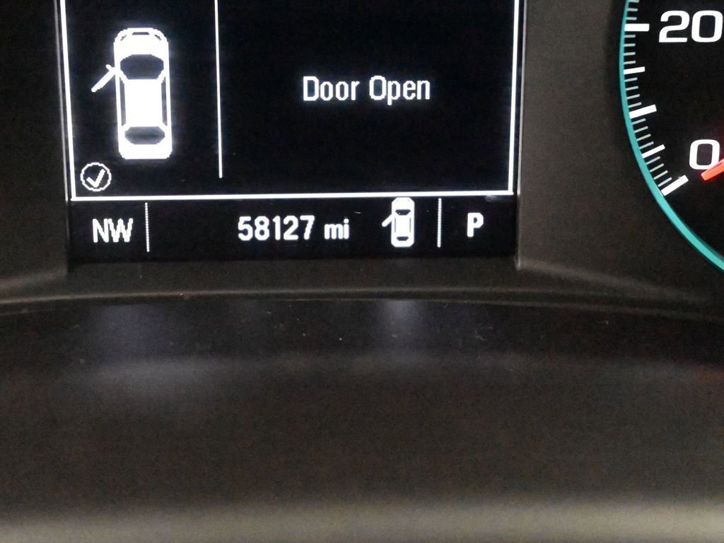 Used 2023 Chevrolet Malibu LT image 34