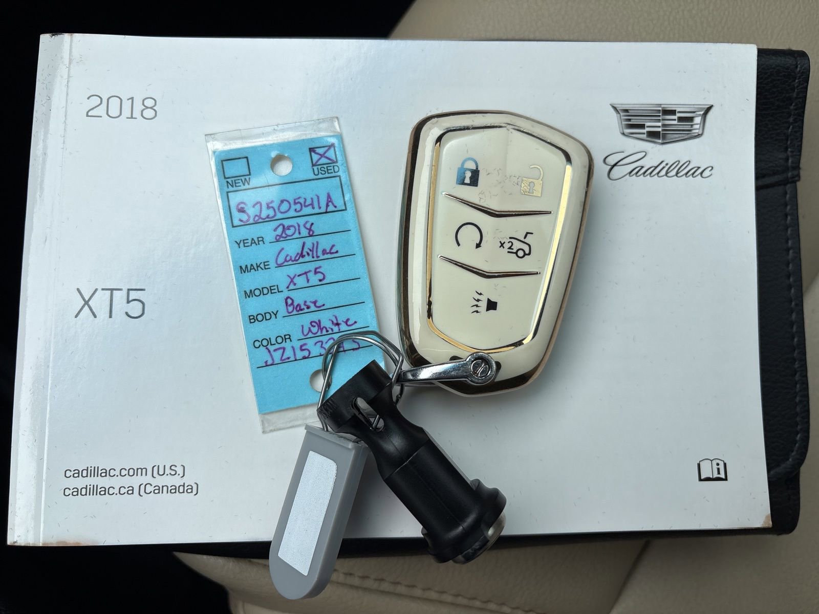 Used 2018 Cadillac XT5 FWD image 30