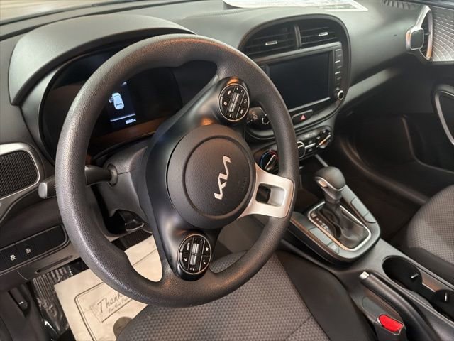 Used 2024 Kia Soul LX w/ Option Group 015 FWD image 11