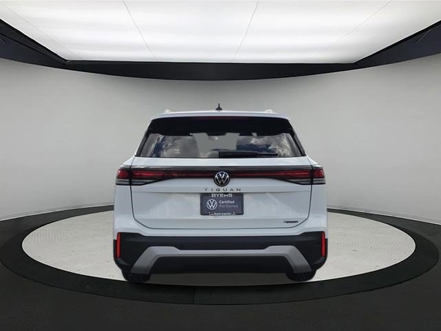 New 2025 Volkswagen Tiguan S AWD/4WD image 6