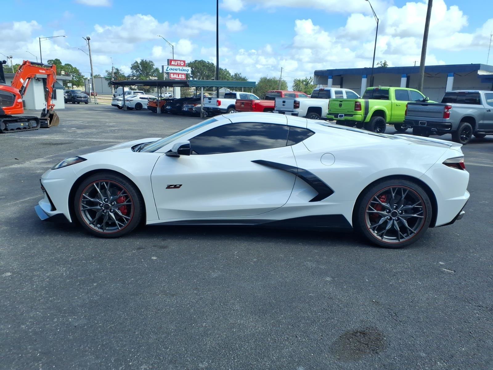 Used 2023 Chevrolet Corvette Stingray Premium Cpe RWD image 2