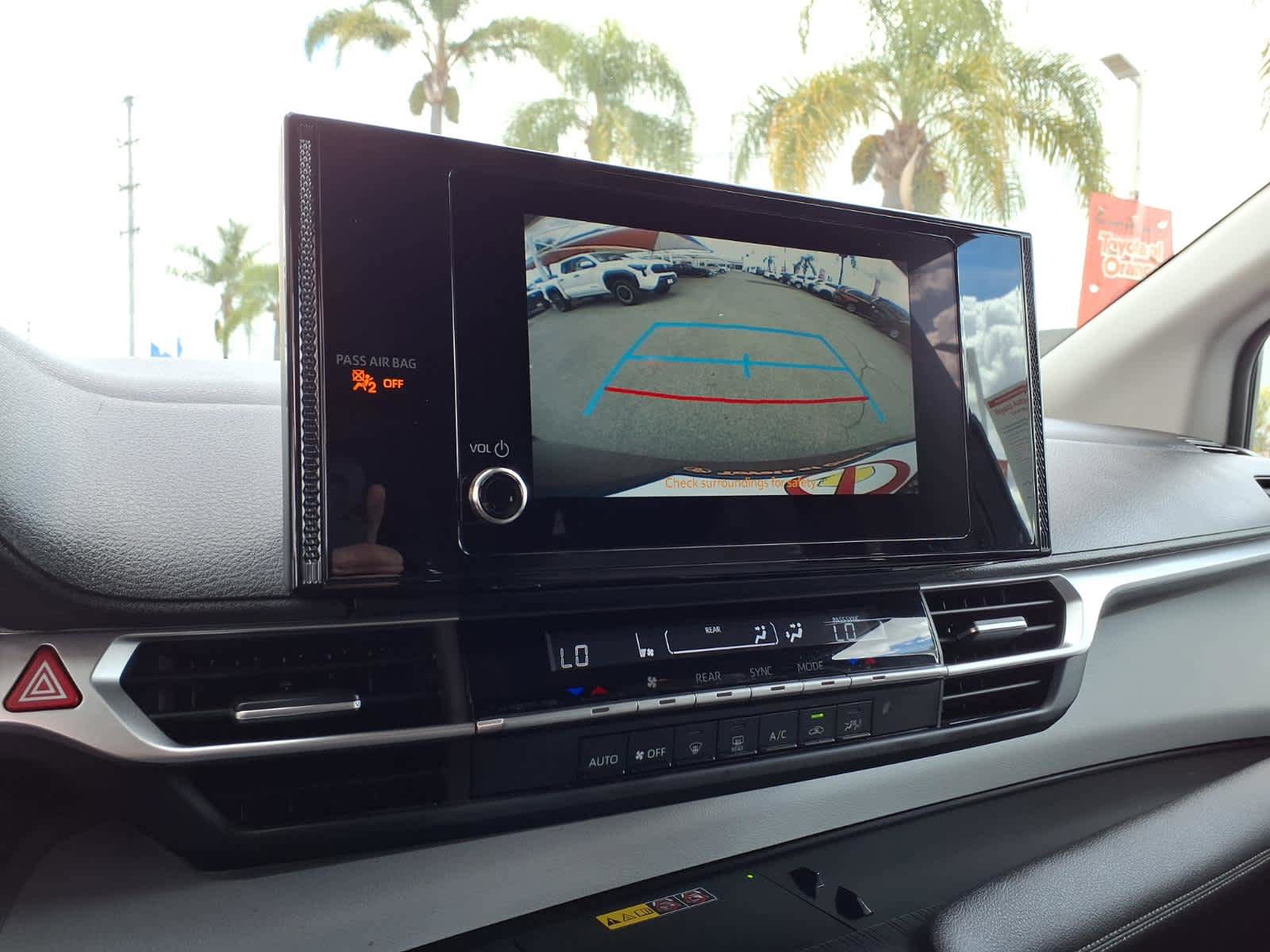 Certified 2025 Toyota Sienna LE FWD image 13