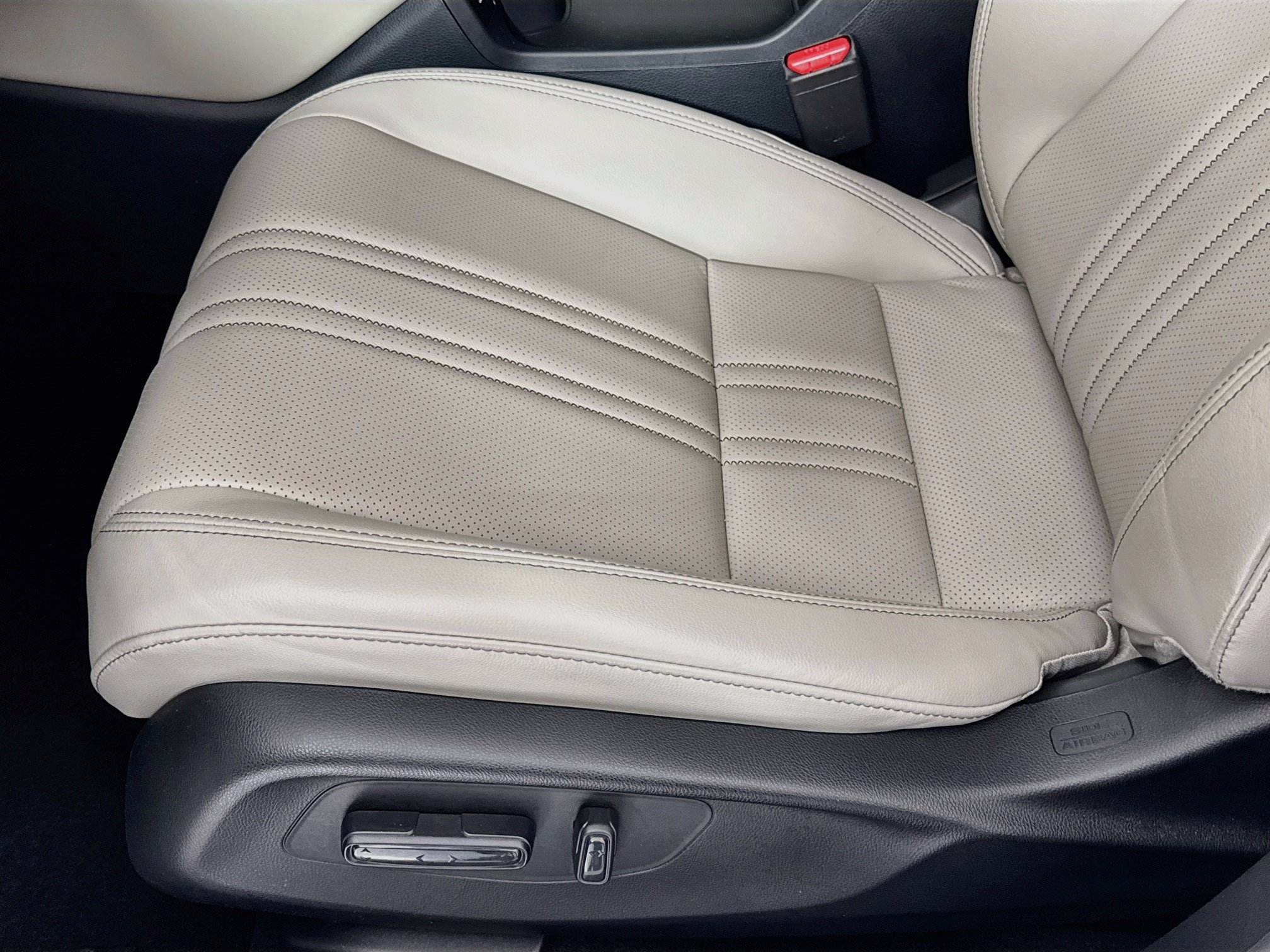 Certified 2024 Honda HR-V EX-L image 18