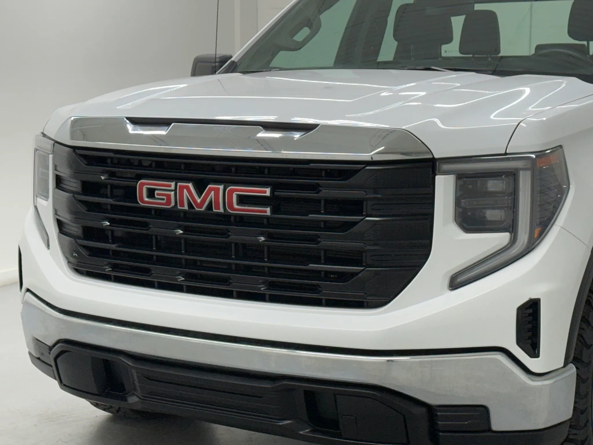 Used 2023 GMC Sierra 1500 Pro image 42