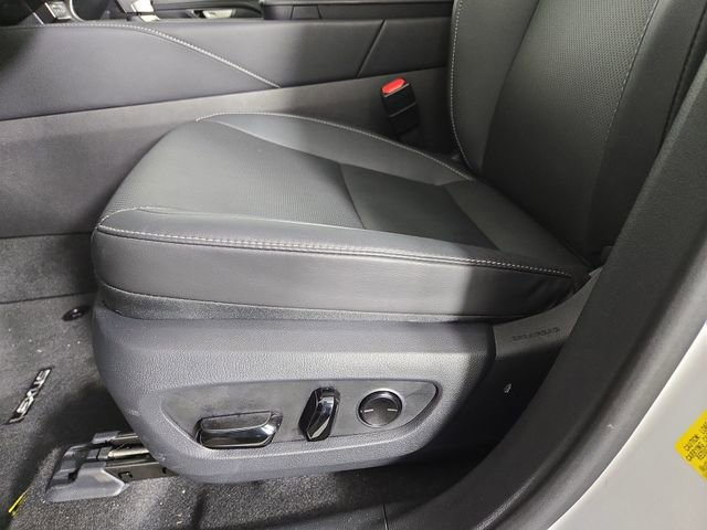 Used 2025 Lexus RX 350 AWD image 32