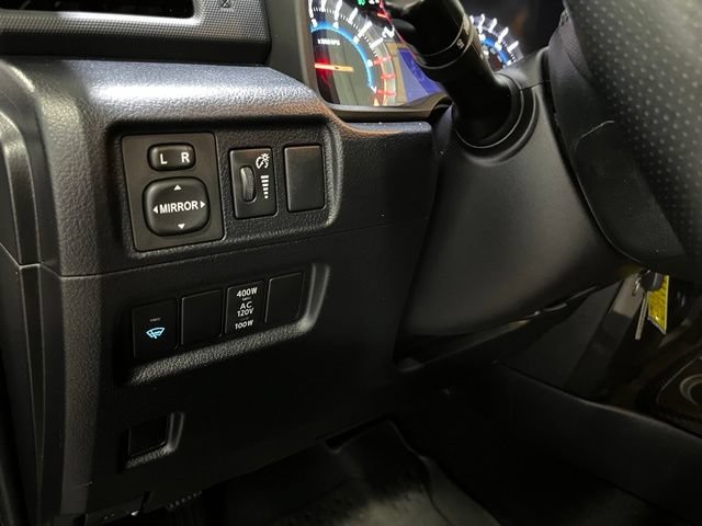 Certified 2019 Toyota 4Runner TRD Off-Road Premium AWD/4WD image 15