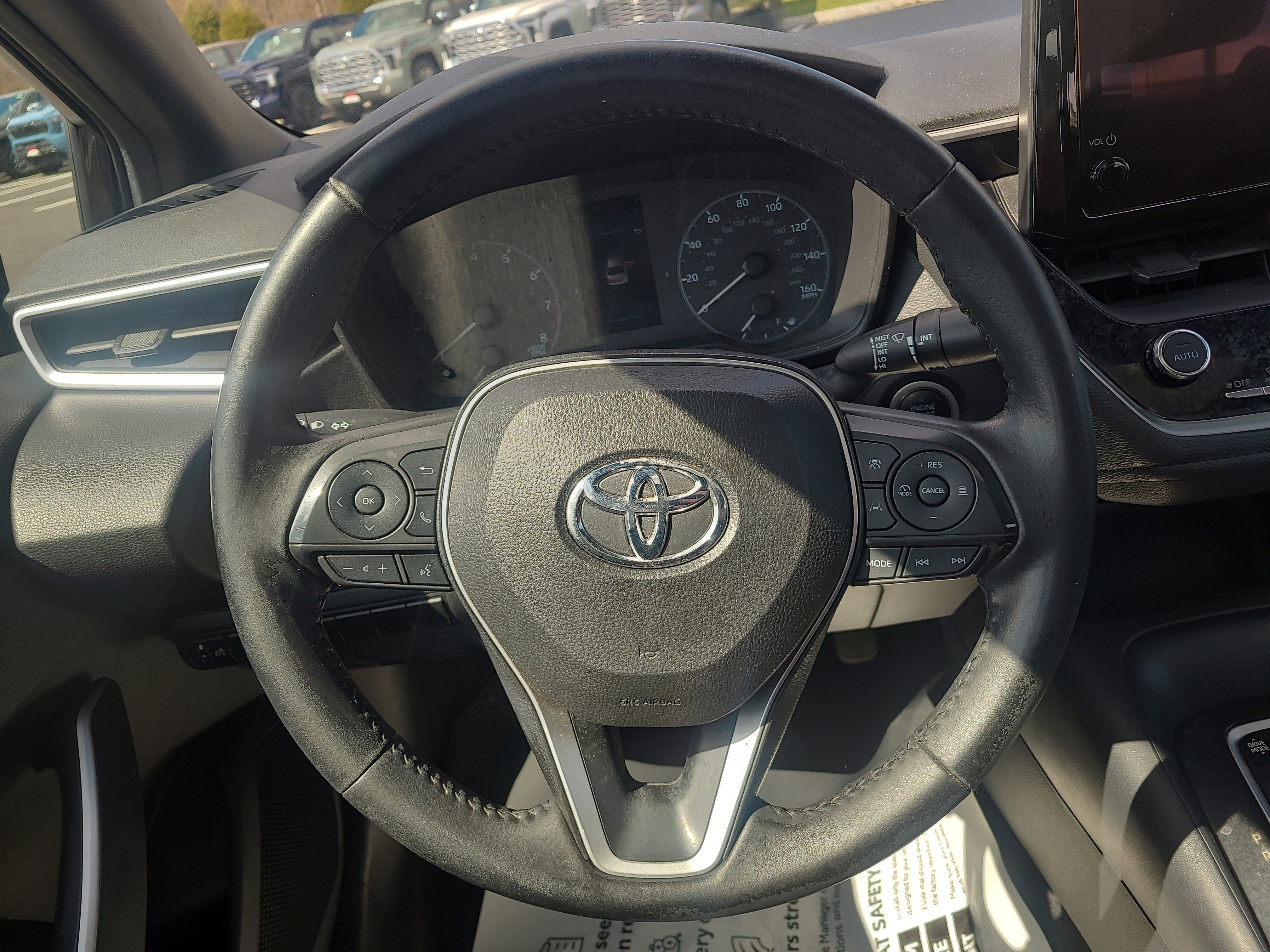 Used 2023 Toyota Corolla SE w/ SE Premium Package image 23