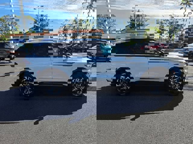 Used 2024 Lincoln Nautilus Premier w/ Equipment Group 102A image 8