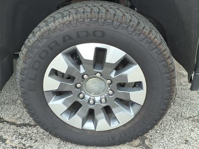 Used 2022 Chevrolet Silverado 2500 Custom w/ Custom Value Package AWD/4WD image 19