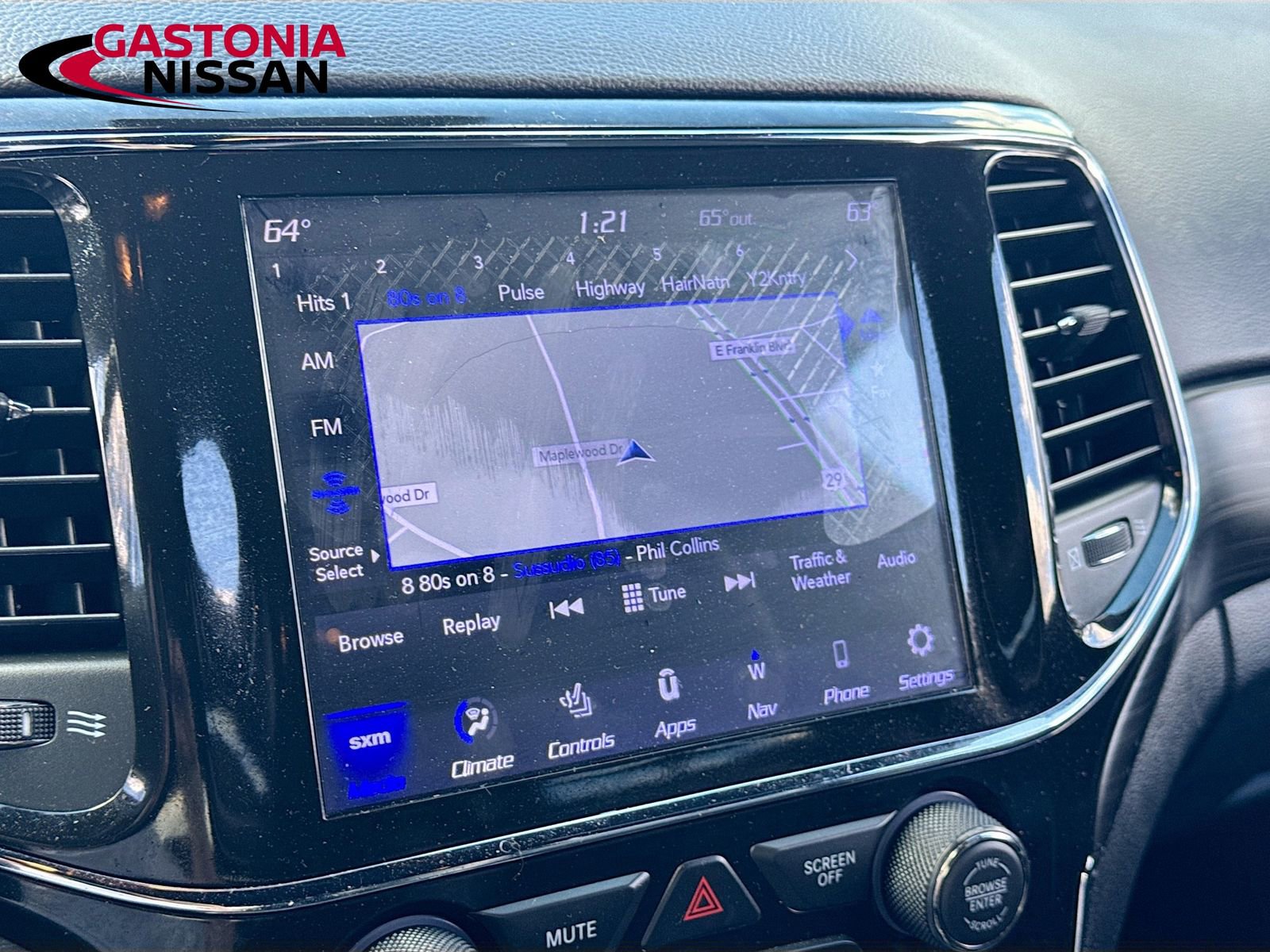 Used 2021 Jeep Grand Cherokee Laredo X image 19