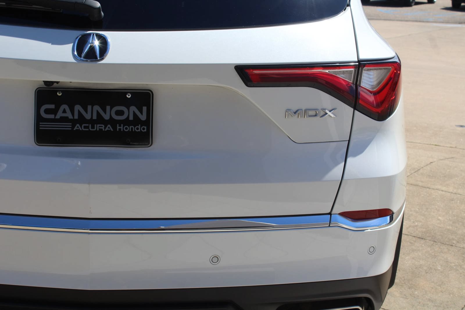 Certified 2023 Acura MDX w/ Technology Package FWD image 5