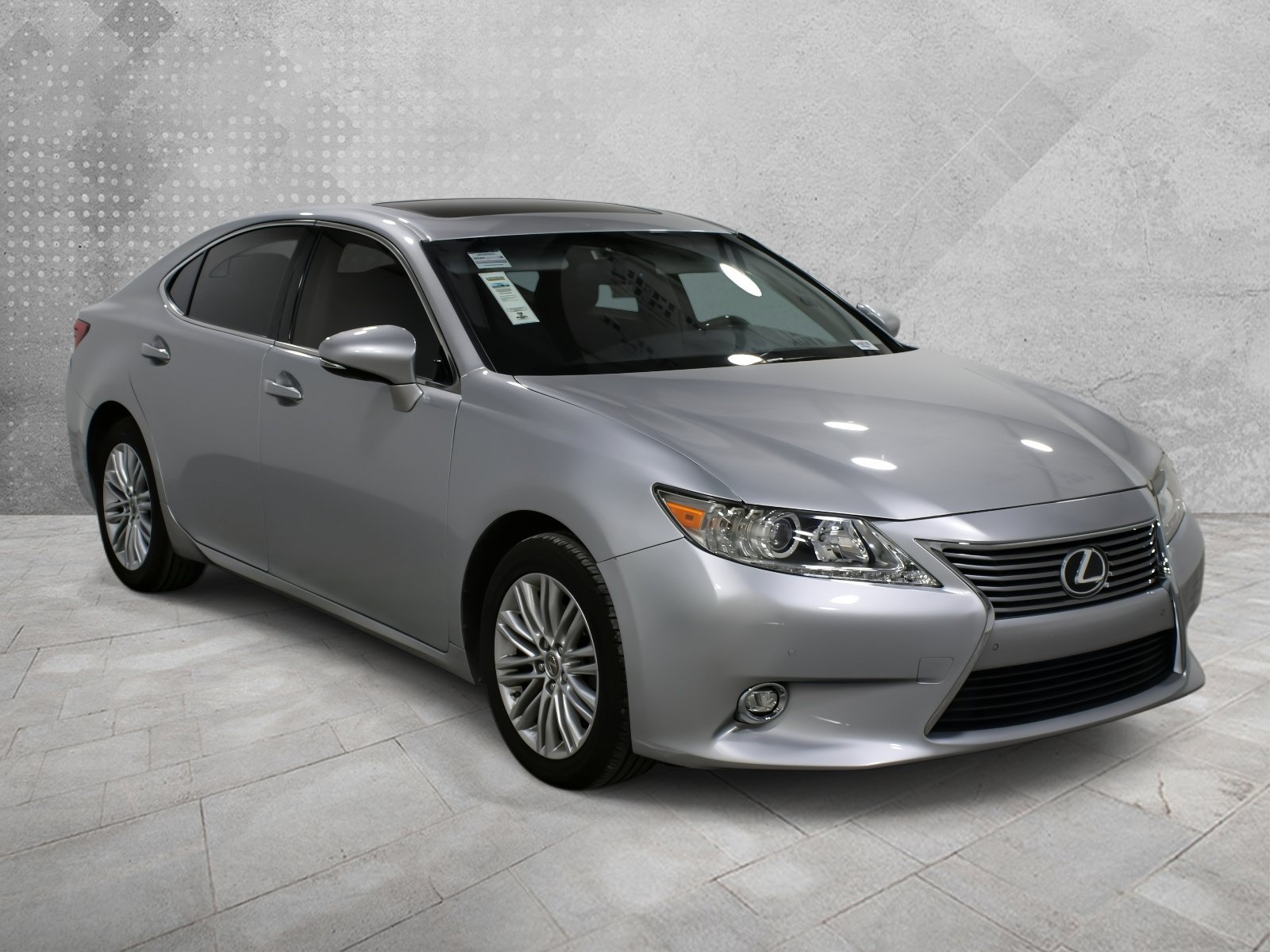 Used 2015 Lexus ES 350 w/ Luxury Package