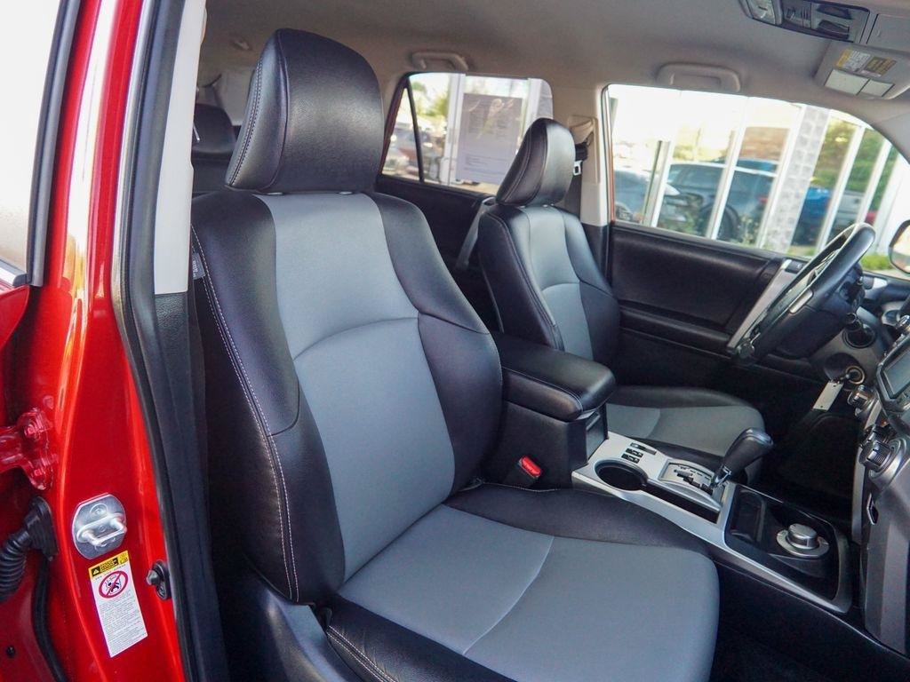 Used 2018 Toyota 4Runner SR5 Premium AWD/4WD image 26