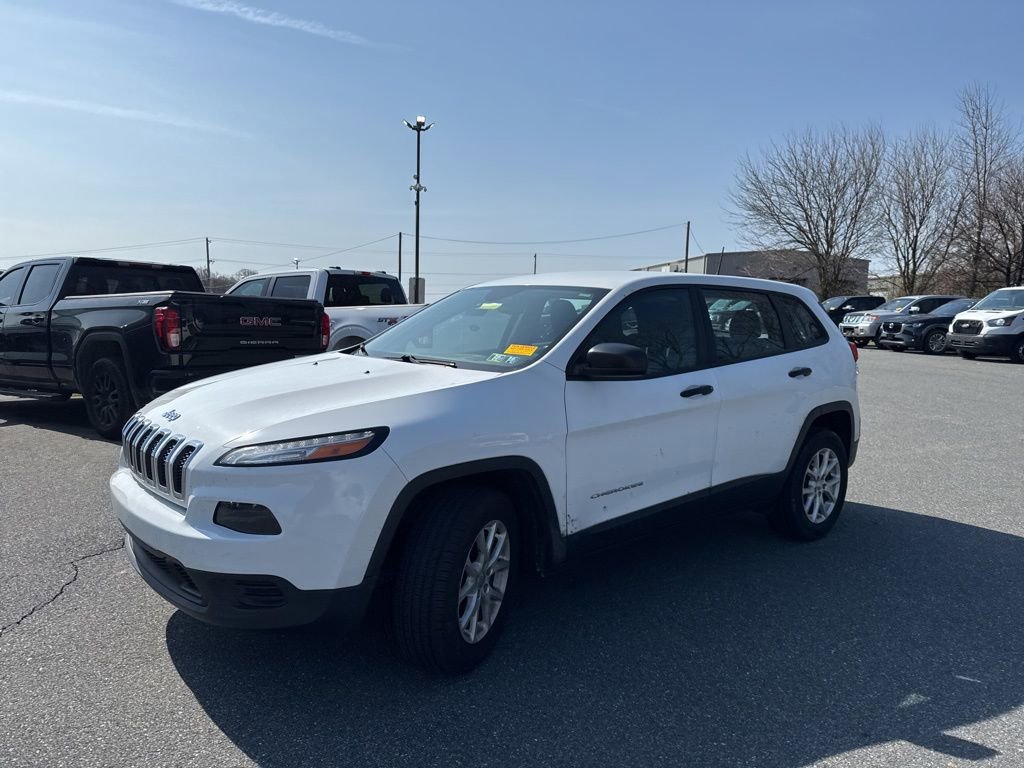 Used 2017 Jeep Cherokee Sport image 3