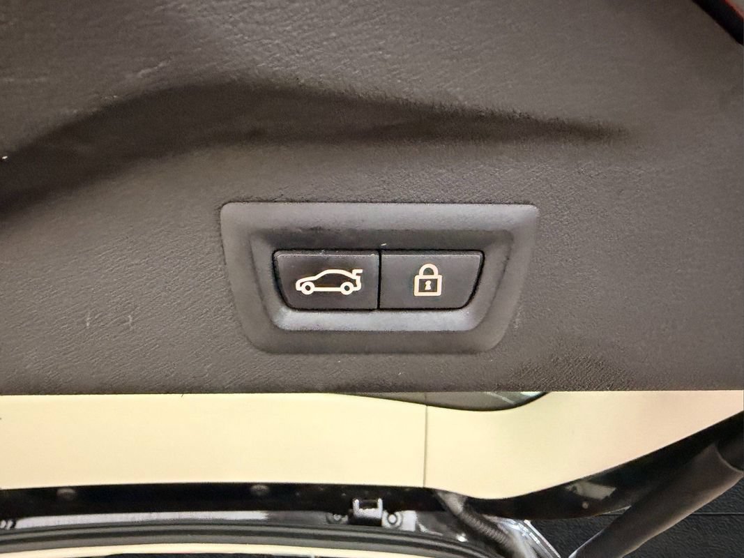 Used 2019 BMW X7 xDrive50i w/ Cold Weather Package AWD/4WD image 34