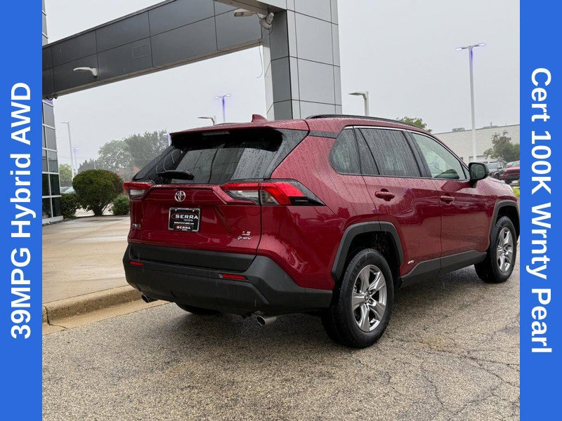 Used 2025 Toyota RAV4 LE AWD/4WD image 3