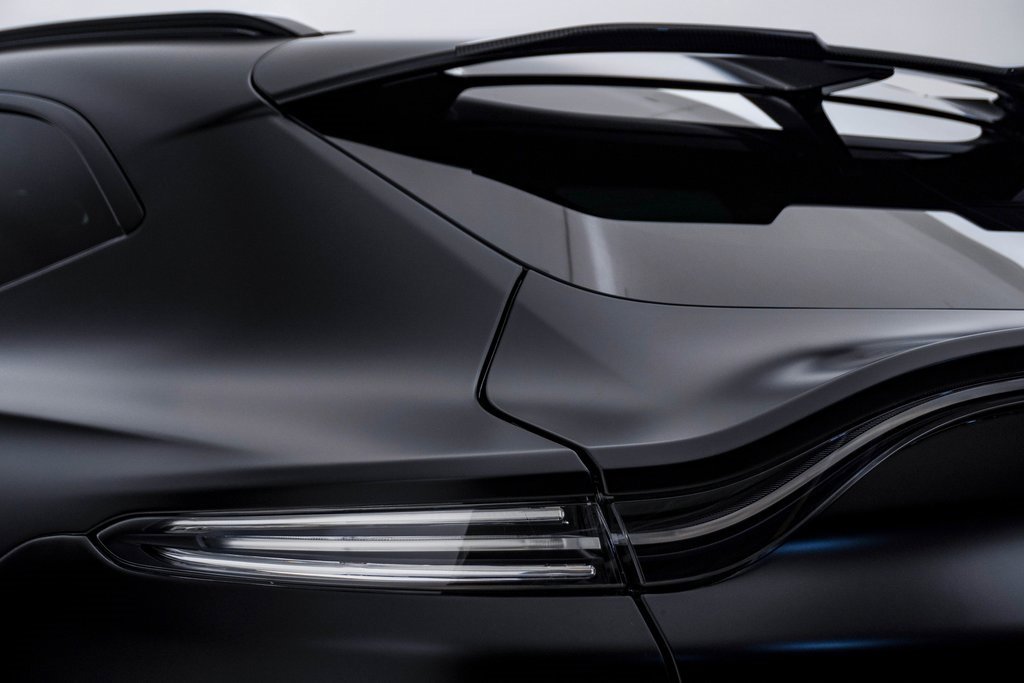 Used 2023 Aston Martin DBX 707 image 12